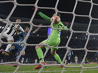 Ronaldo hat-trick sparks Juven...